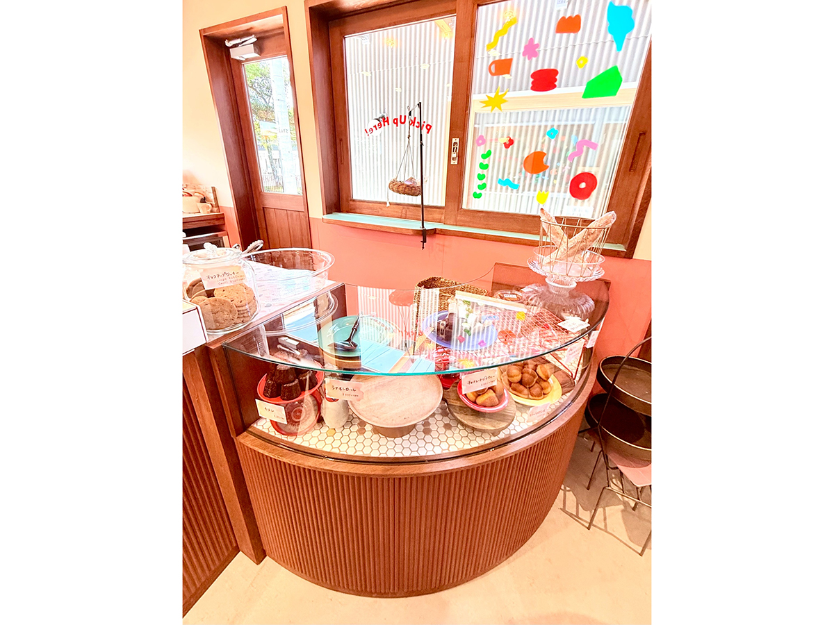 COFFEE&BAKE HEY!の店内