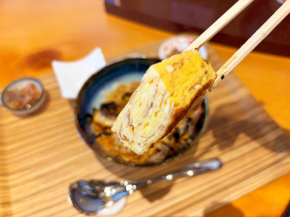 肴と米 うお福食堂の鯖めし 特製たれ焼きの厚焼き玉子