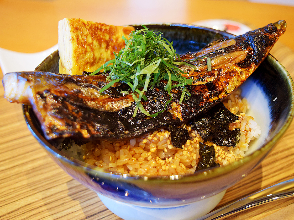 肴と米 うお福食堂の鯖めし 特製たれ焼き