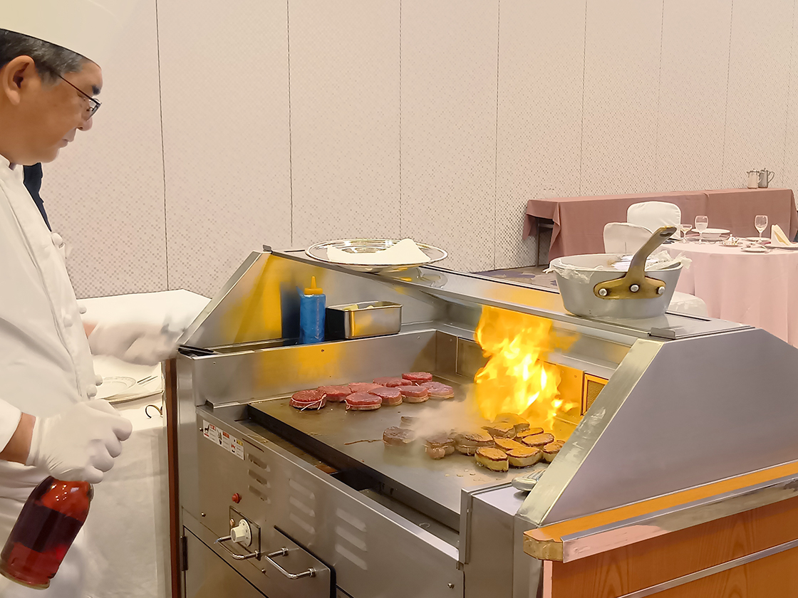 エピキュロスの晩餐会