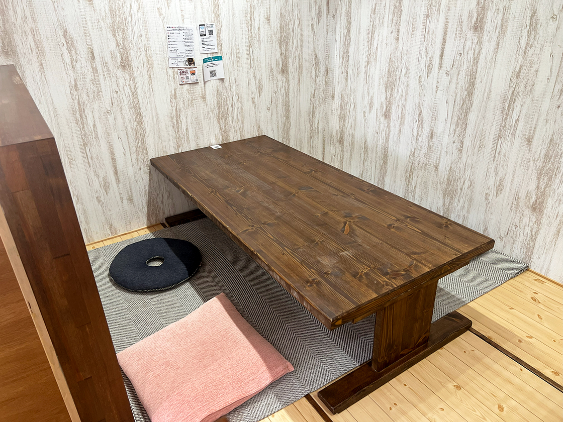 ぱすた屋タバシの店内