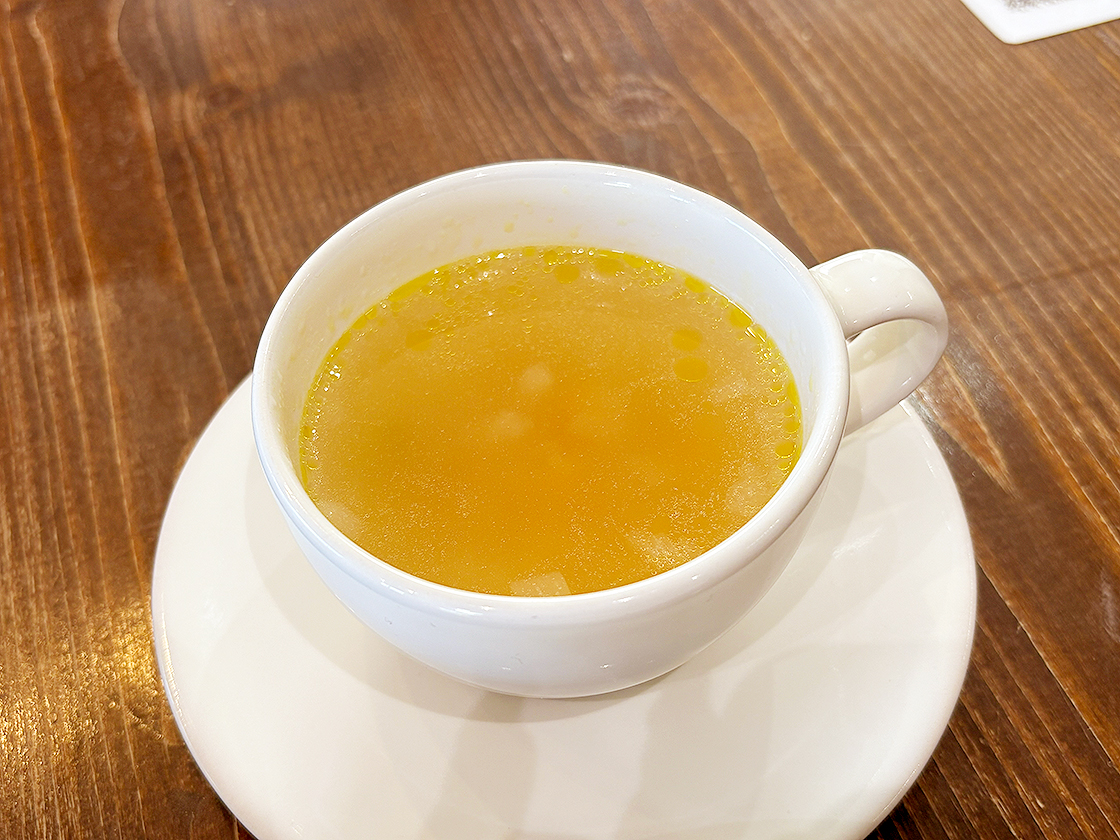 ぱすた屋タバシのコンソメスープ