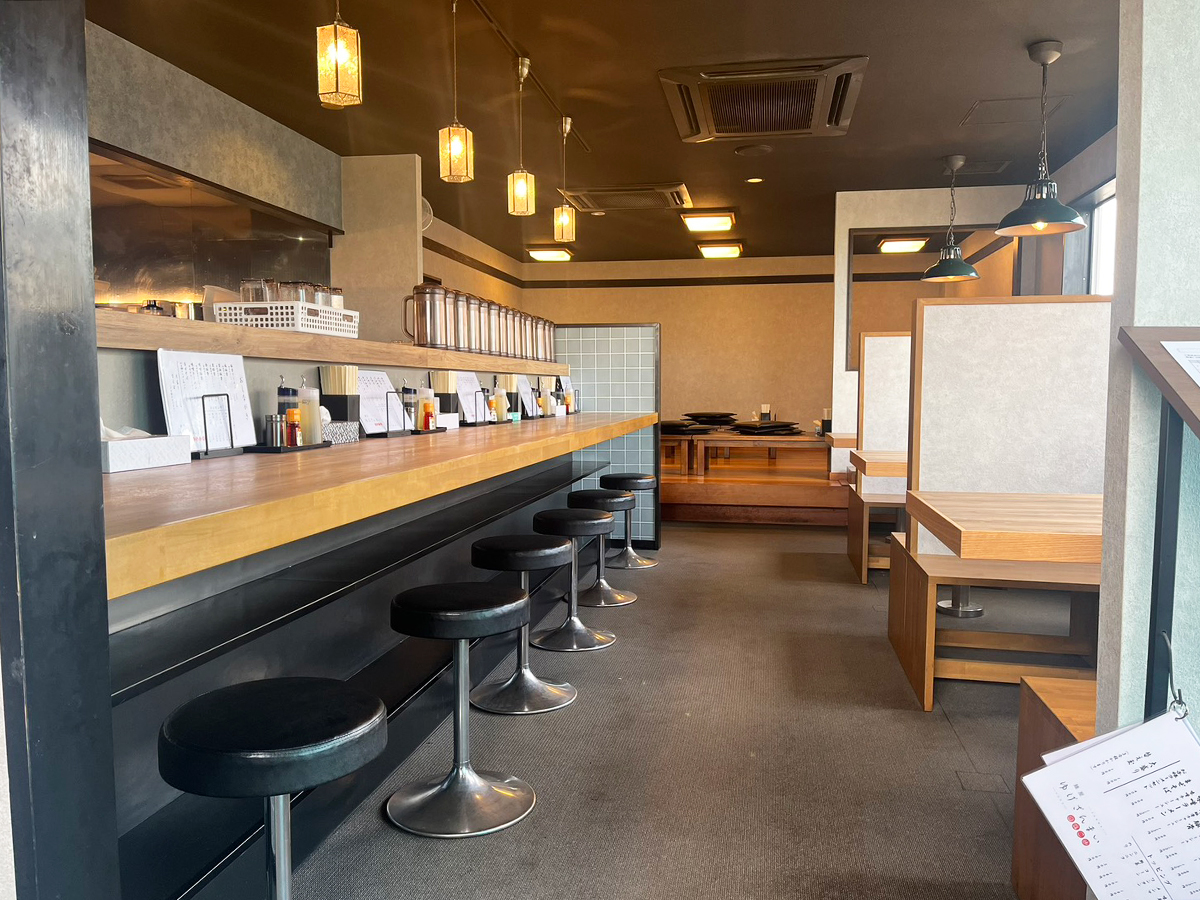 麺屋 ゆげざんまいの店内