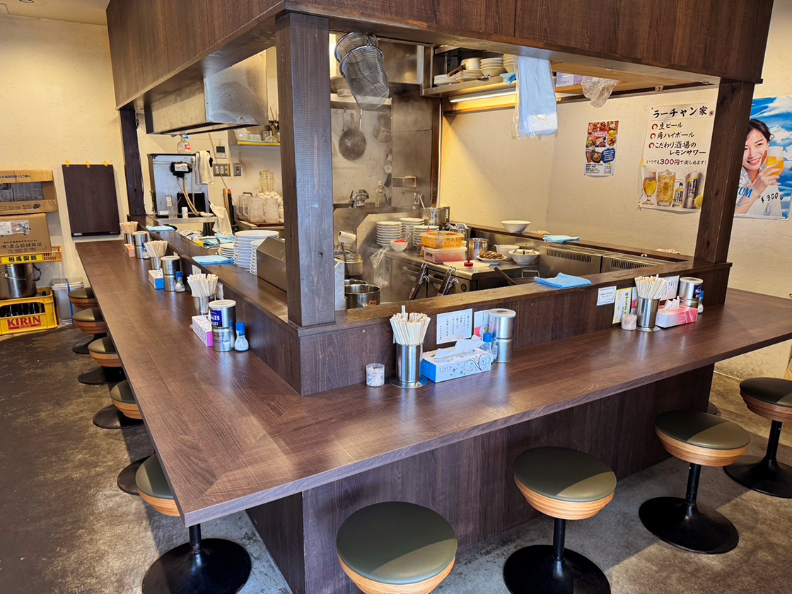 ラーチャン家の店内