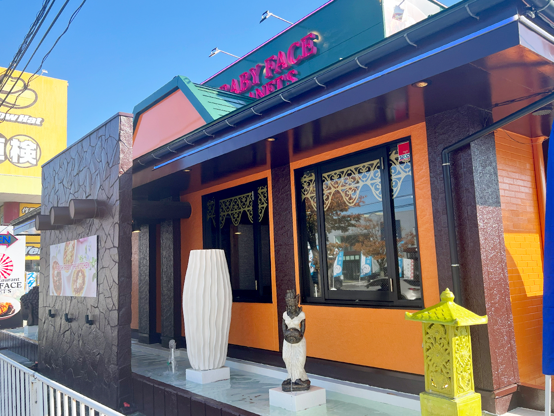 ベビーフェイスプラネッツ新潟亀田店の外観