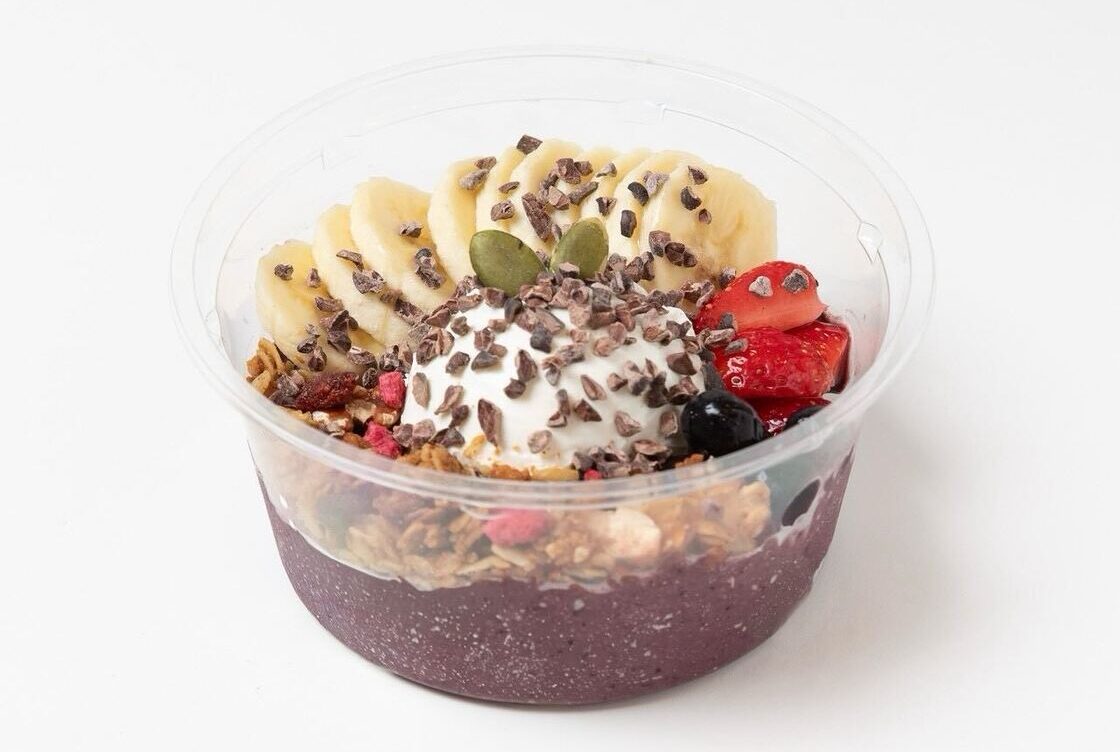 YOGI 新潟駅前店のグリークアサイーボウル