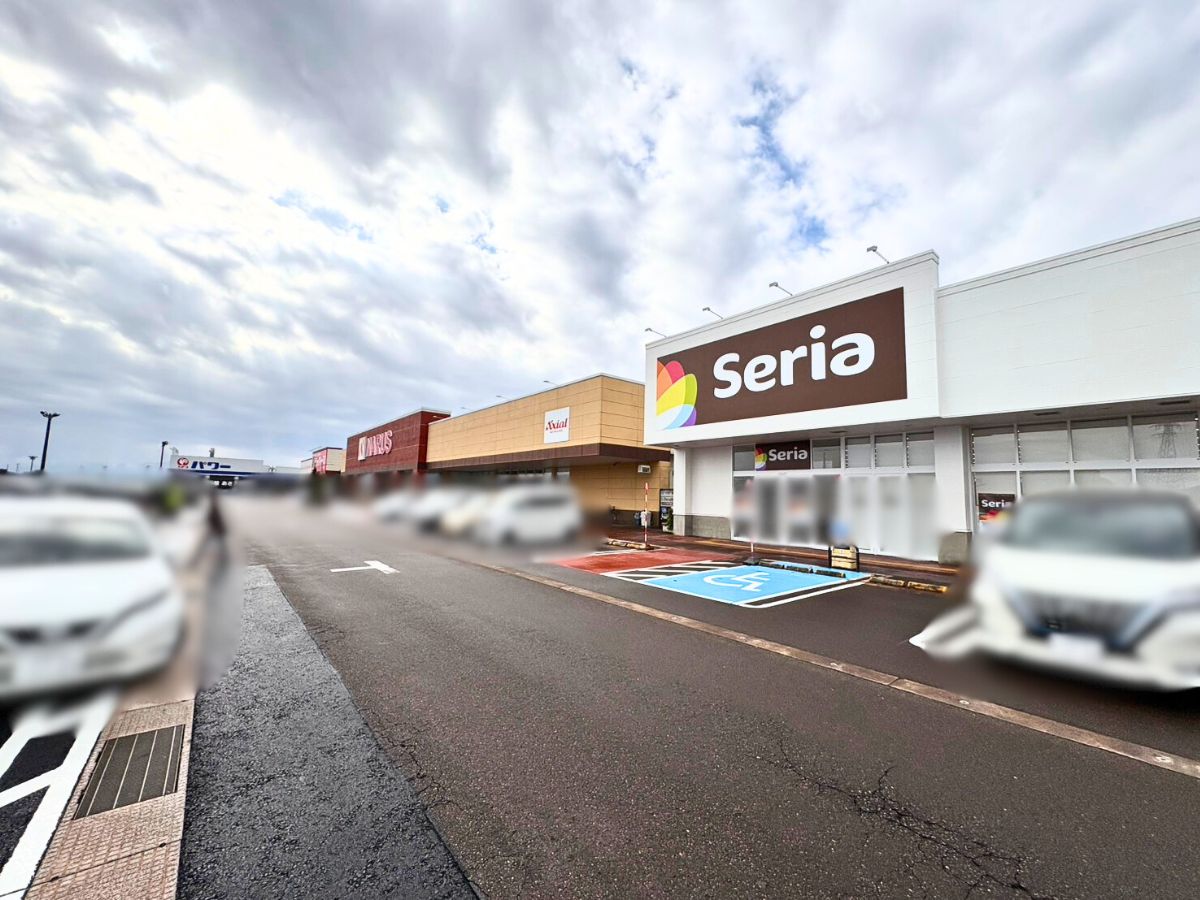 セリア 南高田店の外観