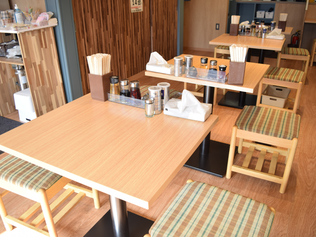 麺匠一鶏の店内