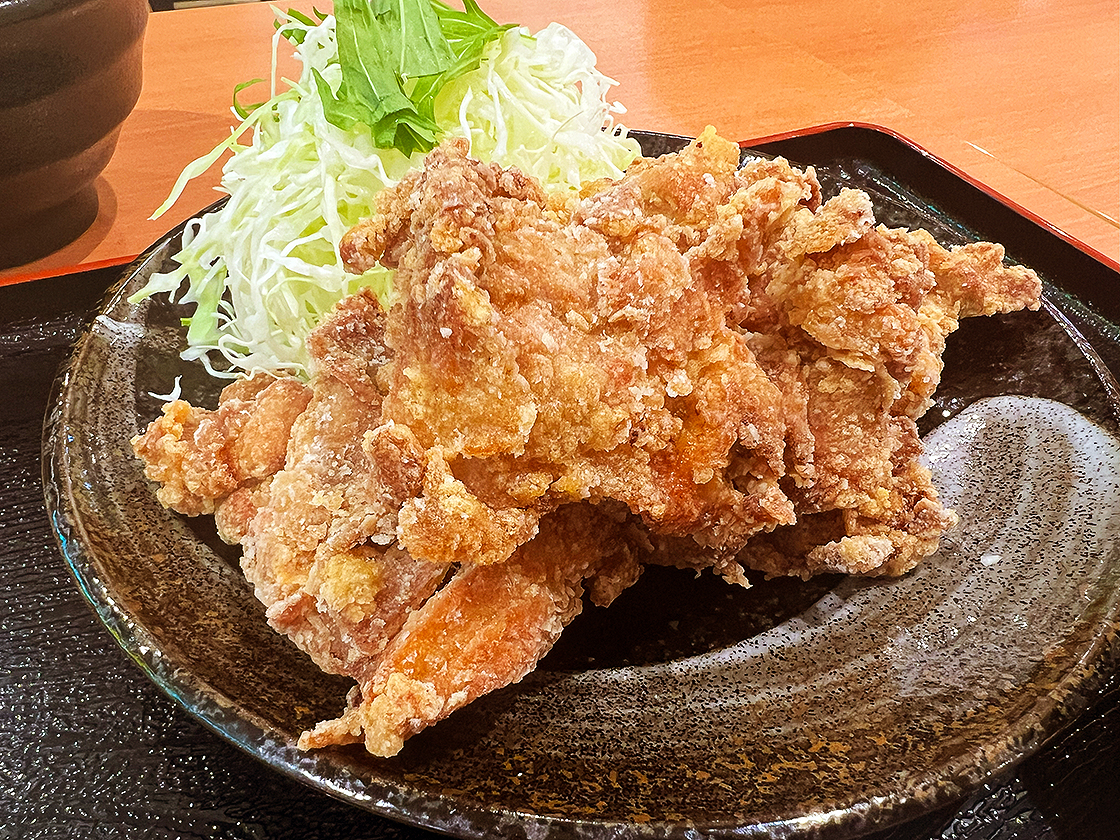 定食吉田屋 イオンモール新潟亀田インター店の唐揚げ定食スペシャル
