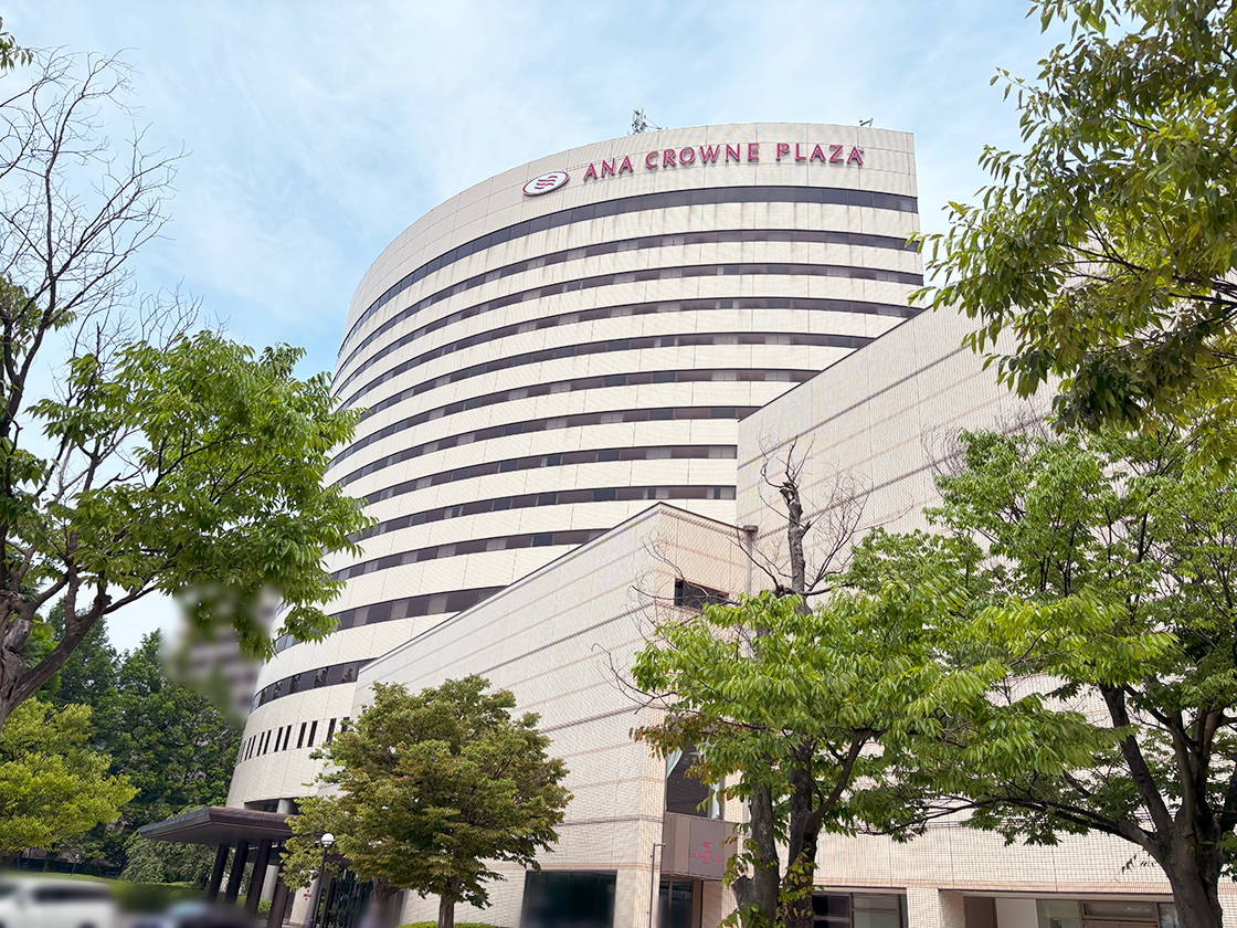 ANAクラウンプラザホテル新潟の外観