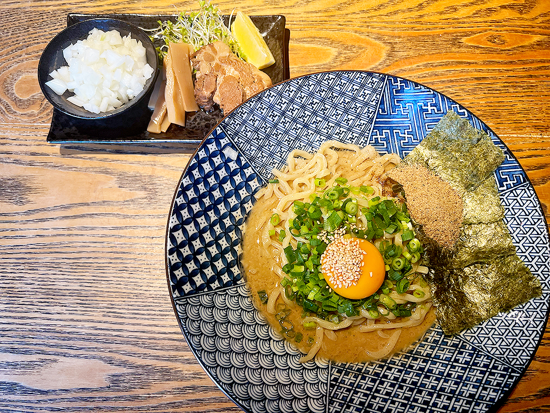 笑美寿と三椒の煮干しまぜそば