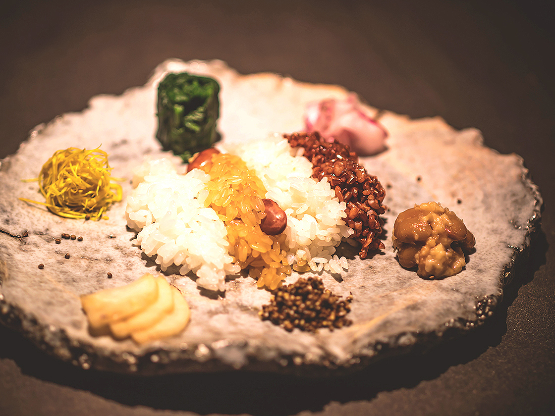 宇呀の「稲の記憶 二千五百年の一皿」