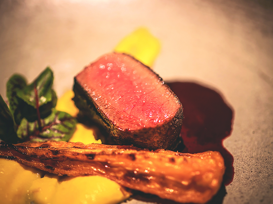 宇呀の「冬鹿と森 炎の宴」