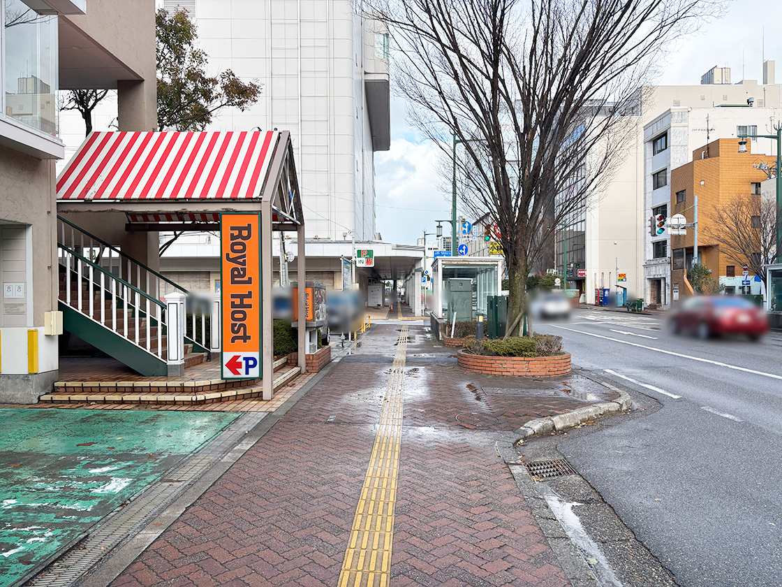 ロイヤルホスト 西堀通店の周辺