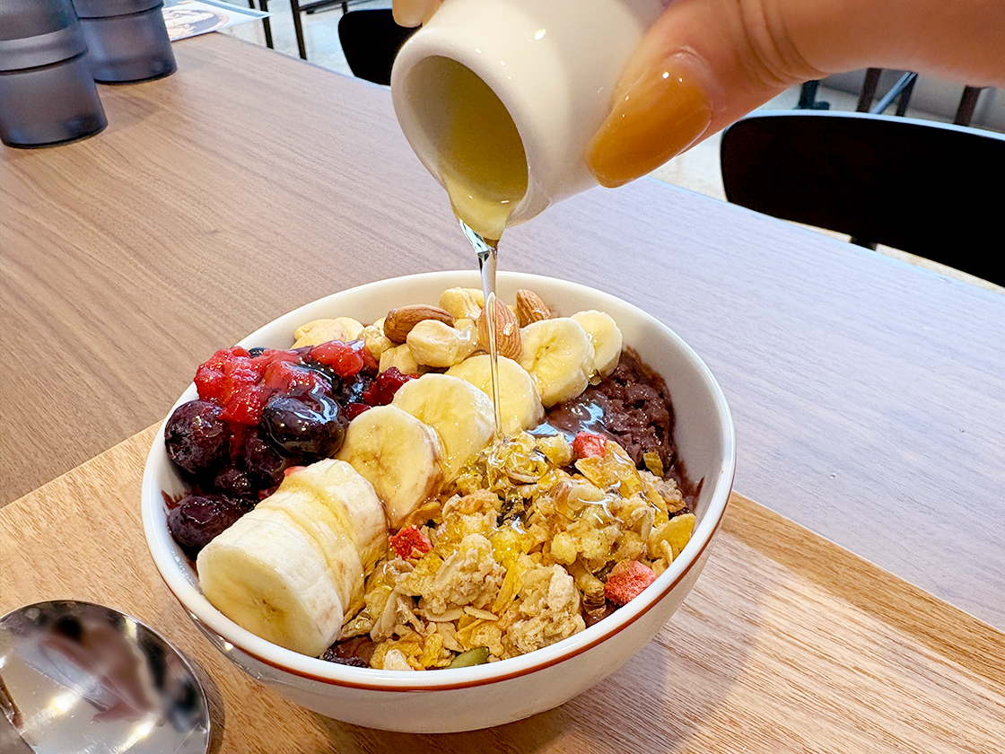 つなぐBALのアサイーボウル