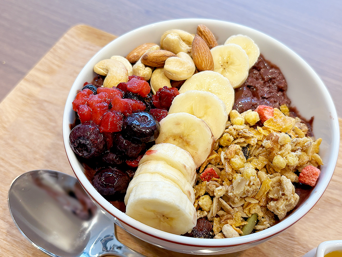 つなぐBALのアサイーボウル