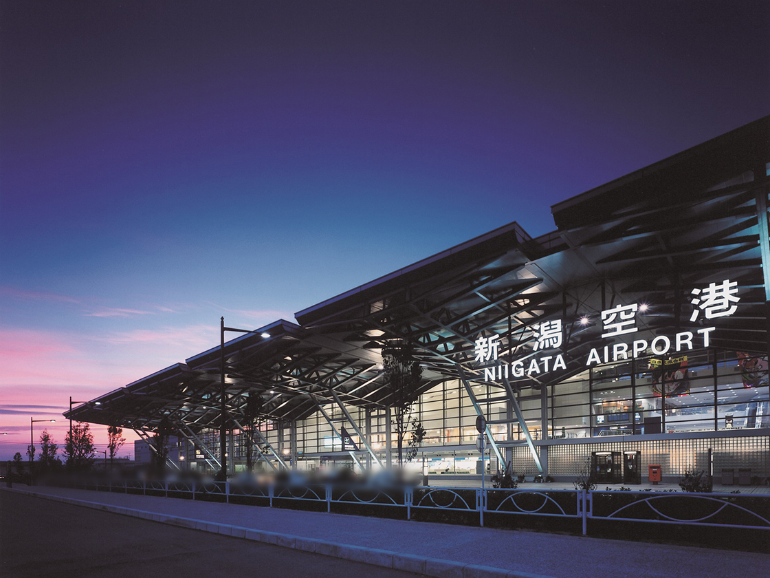 新潟空港 クリスマスツリー