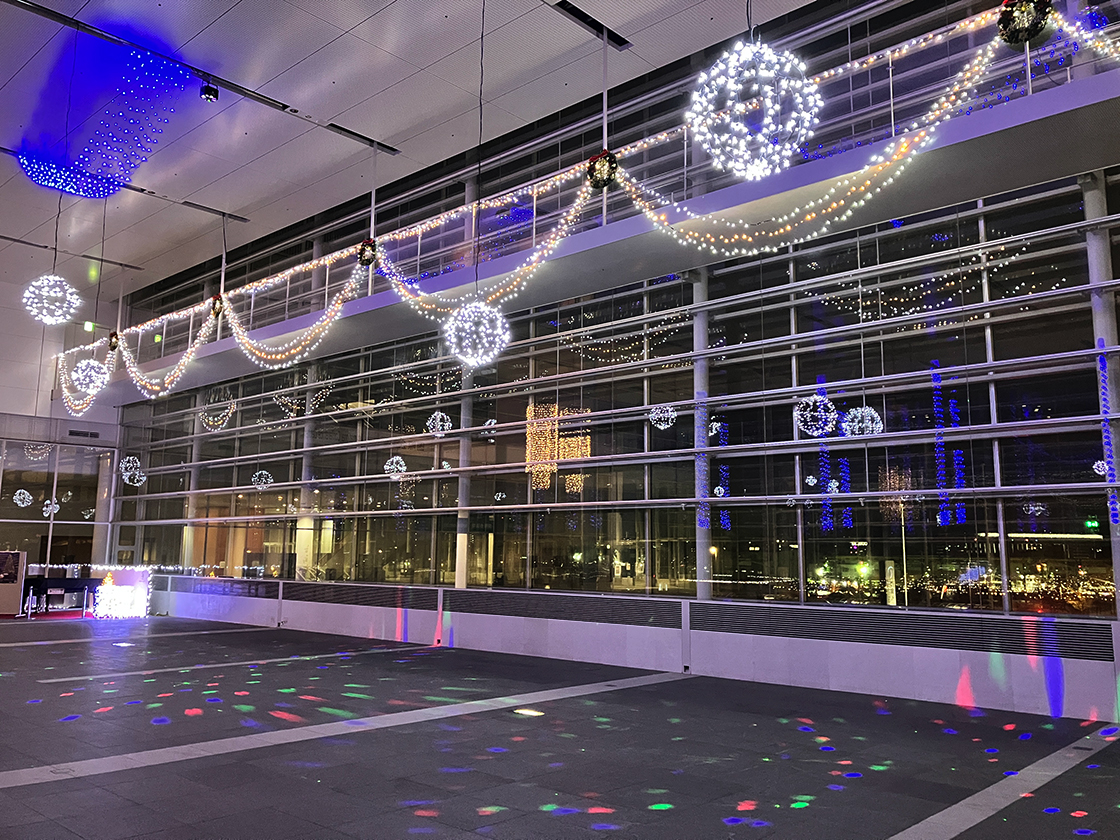 朱鷺メッセ クリスマスツリー