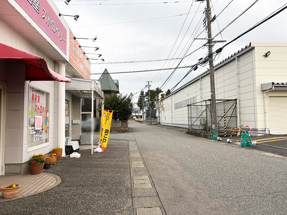 Patisserie éclatの場所