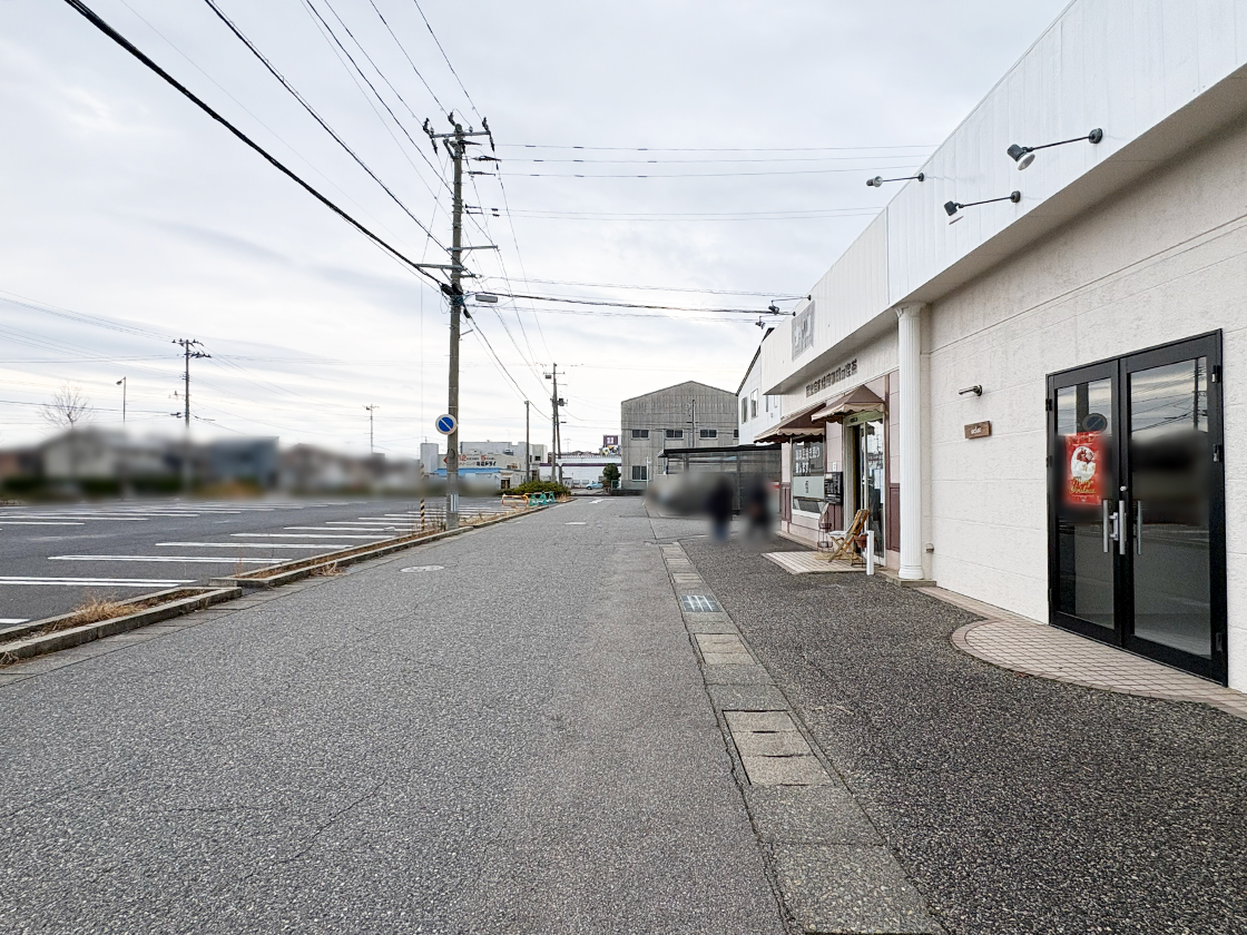 Patisserie éclatの場所