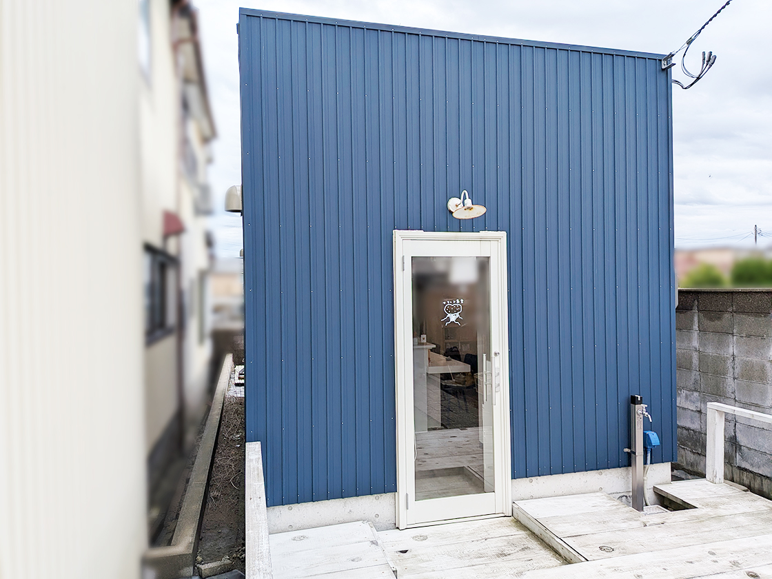 マフィン食堂の外観