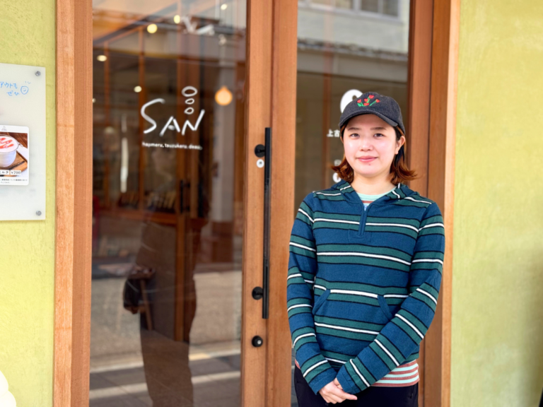 上古町の百年長屋SANの副館長・金澤李花子さん