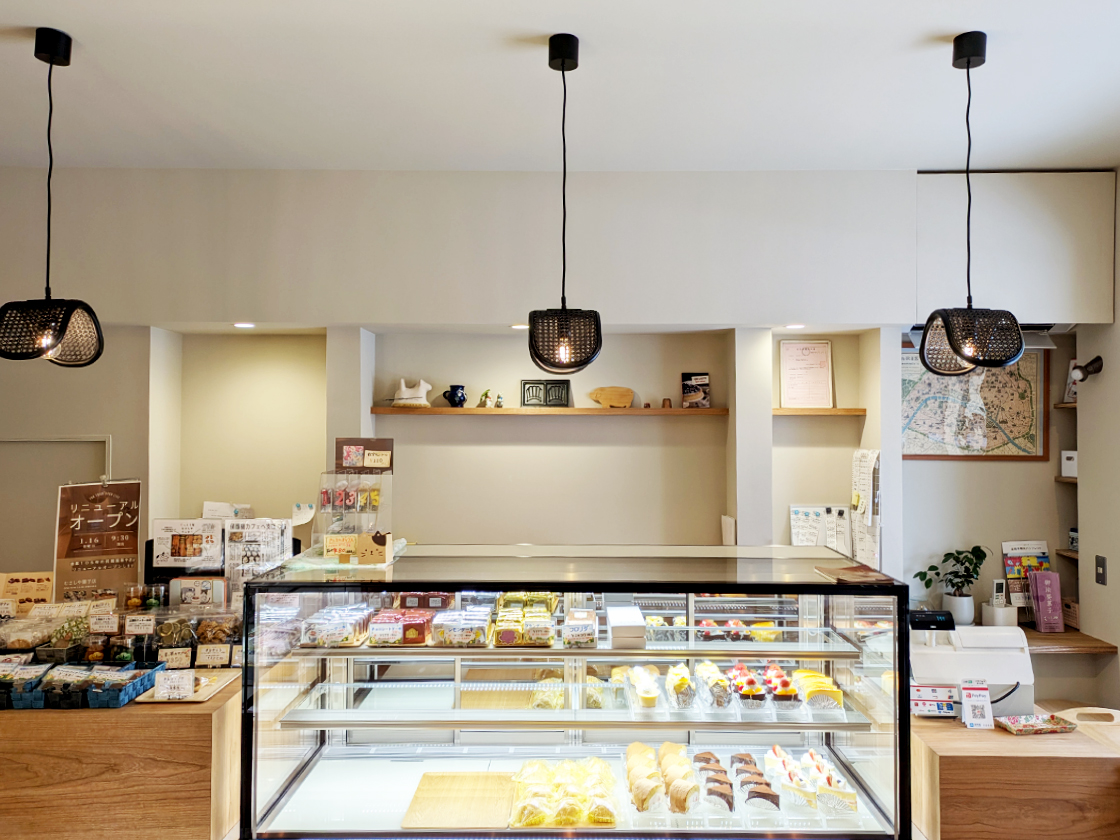 むさしや菓子店の店内