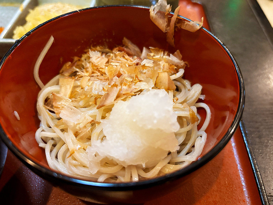 そばの山文 古町本店　みかさそば　大根おろしそば