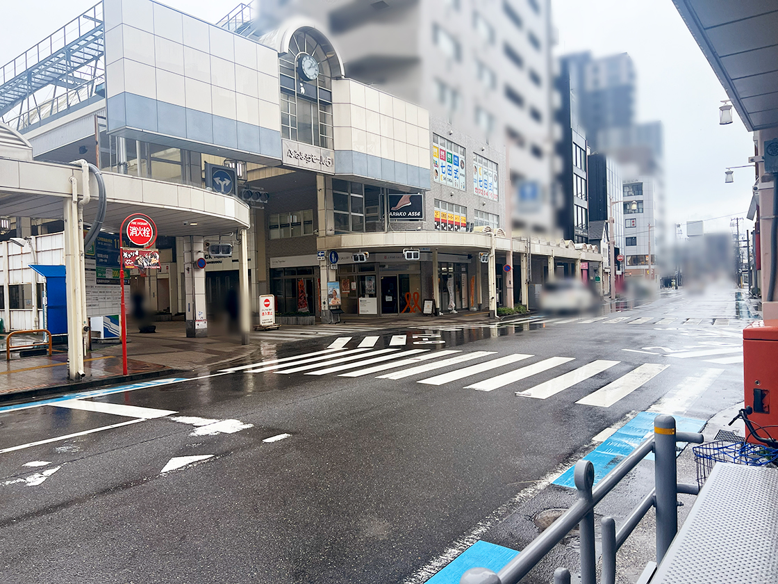 そばの山文 古町本店　店前