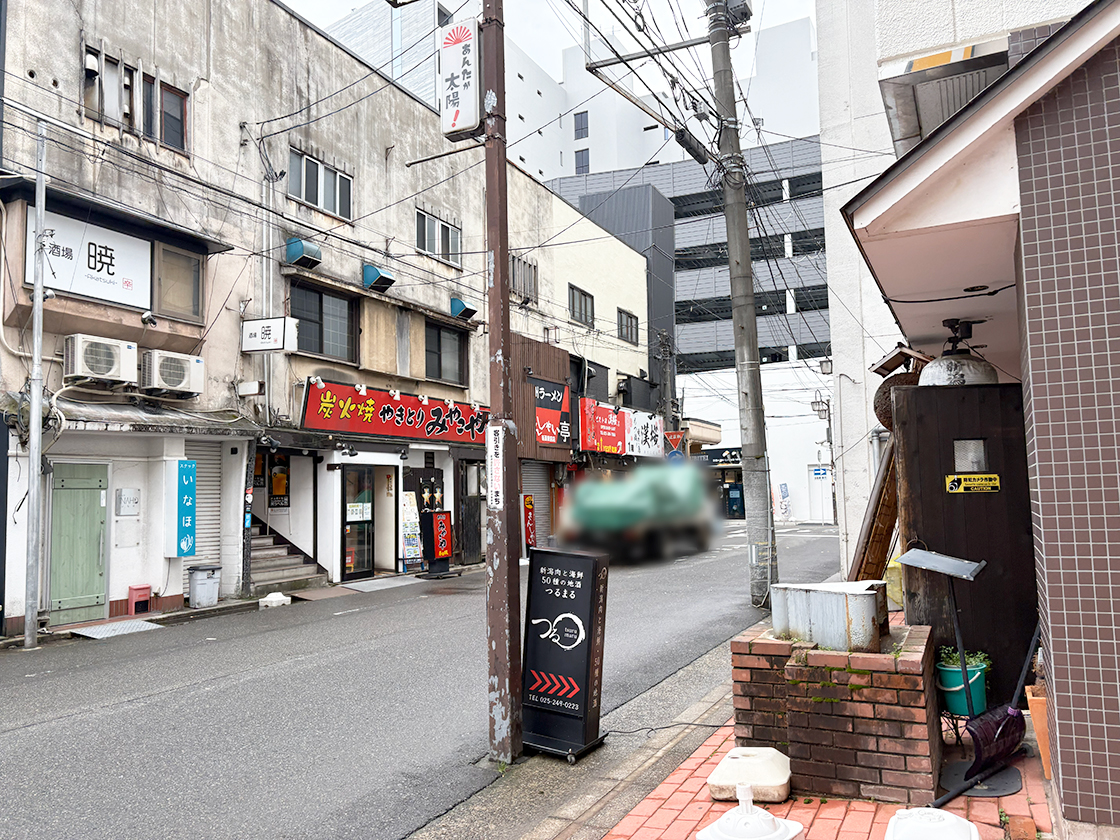 ヤキトン酒場 あんたが太陽!の場所