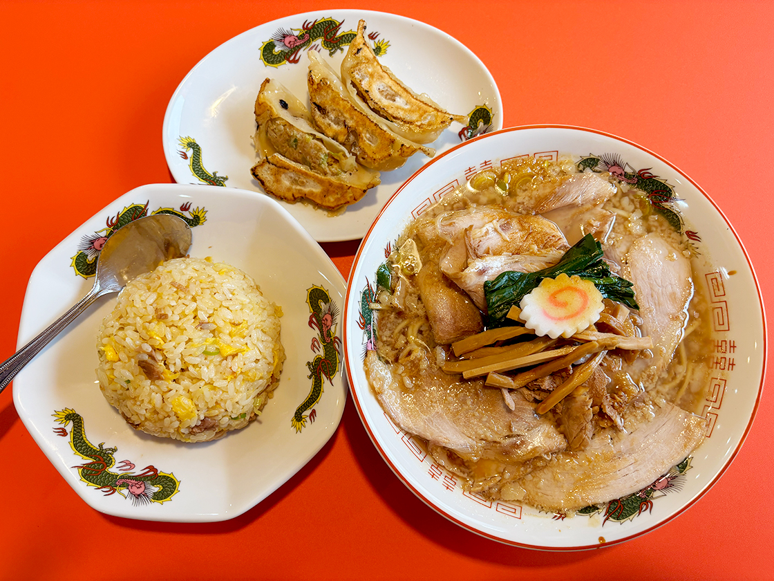 越後拉麵しなのや　背脂生姜醬油拉麺　餃子半炒飯セット