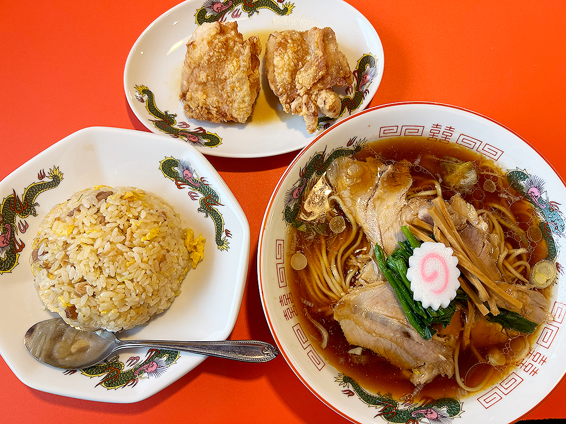 越後拉麵しなのや生姜醬油拉麺　唐揚げ半炒飯セット