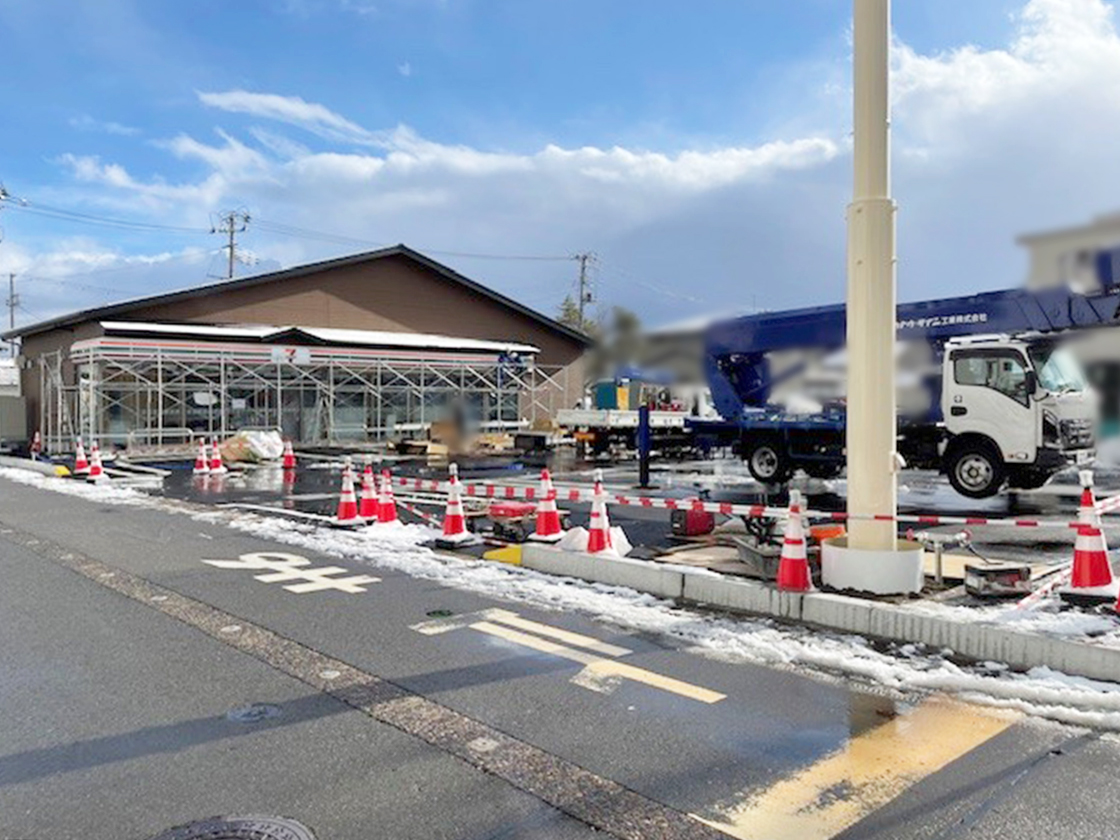 セブン-イレブン 新発田中央町2丁目店の外観