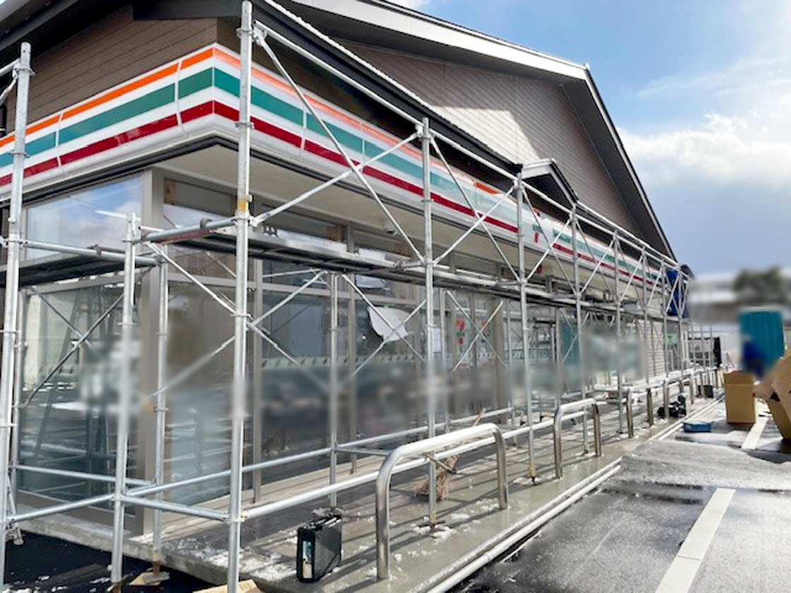 セブン-イレブン 新発田中央町2丁目店の外観