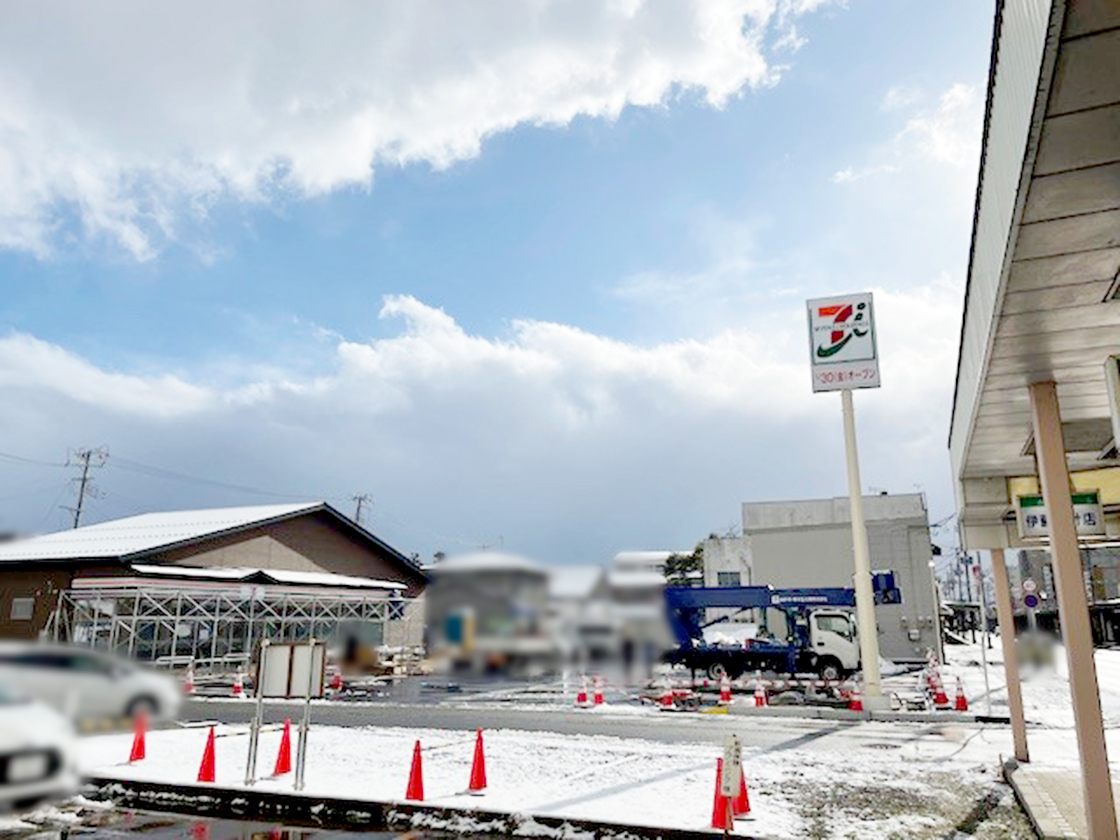 セブン-イレブン 新発田中央町2丁目店の外観