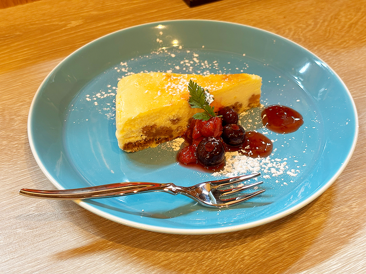 原価ビストロチーズプラス新潟　チーズケーキ