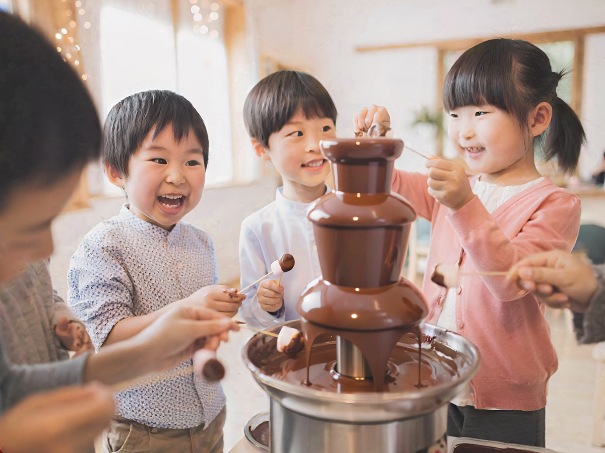 みんな集まれ!お菓子の杜