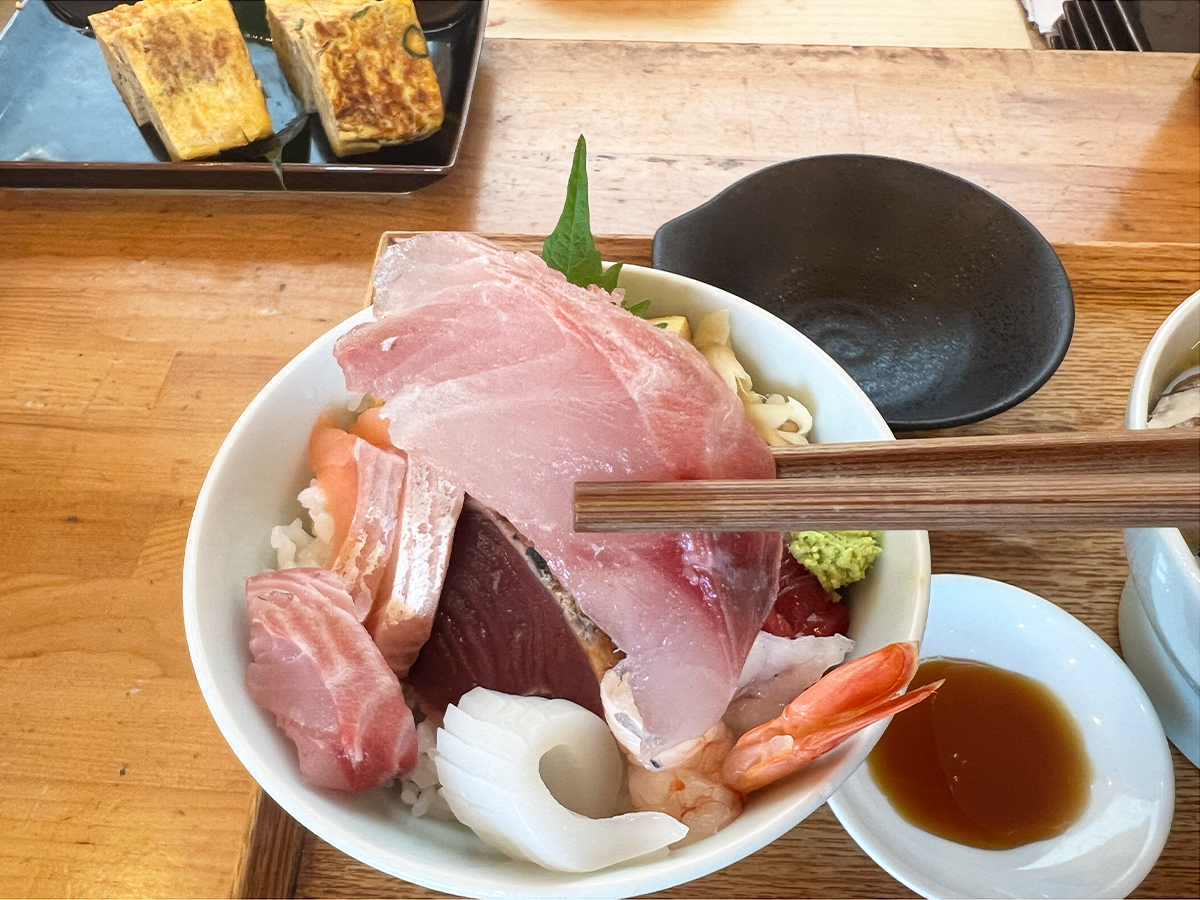 本鮪丼なかばやしの海鮮丼