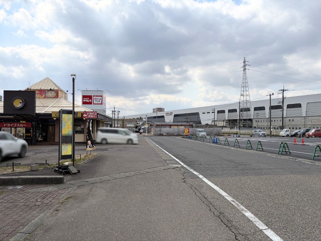 デイリーヤマザキ 三条燕インター店の場所