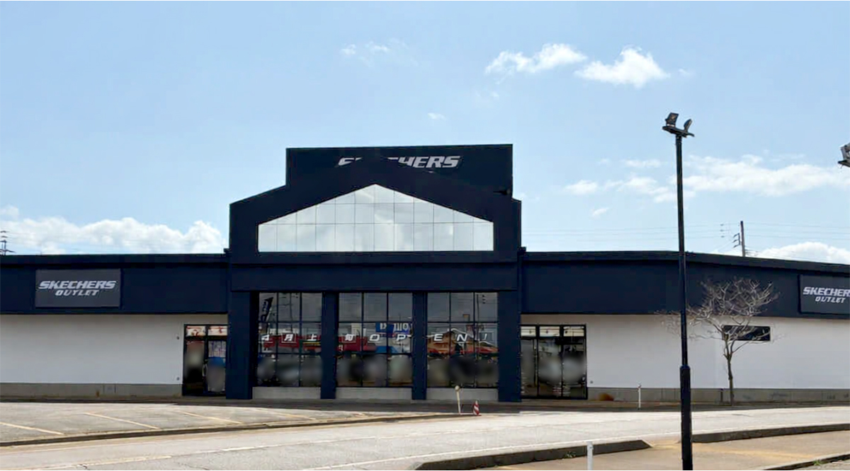 スケッチャーズアウトレット アークガレリア長岡店の外観