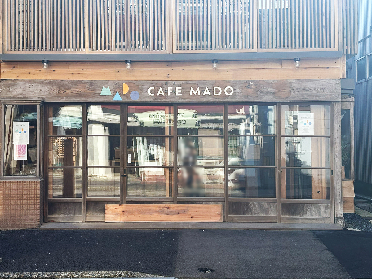 CAFE MADOの外観