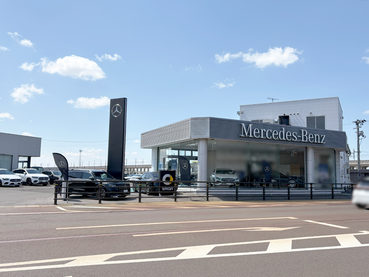 メルセデス・ベンツ 三条の外観