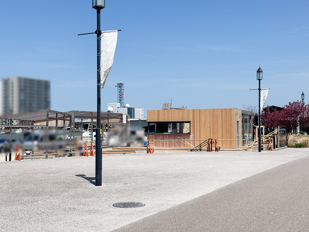 万代テラス ハジマリヒロバの外観