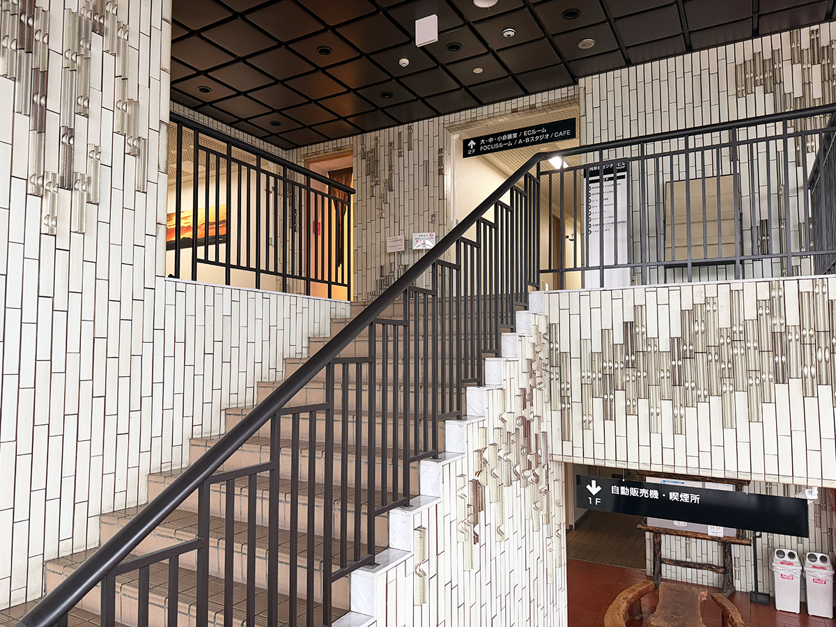 café あいすたの外観