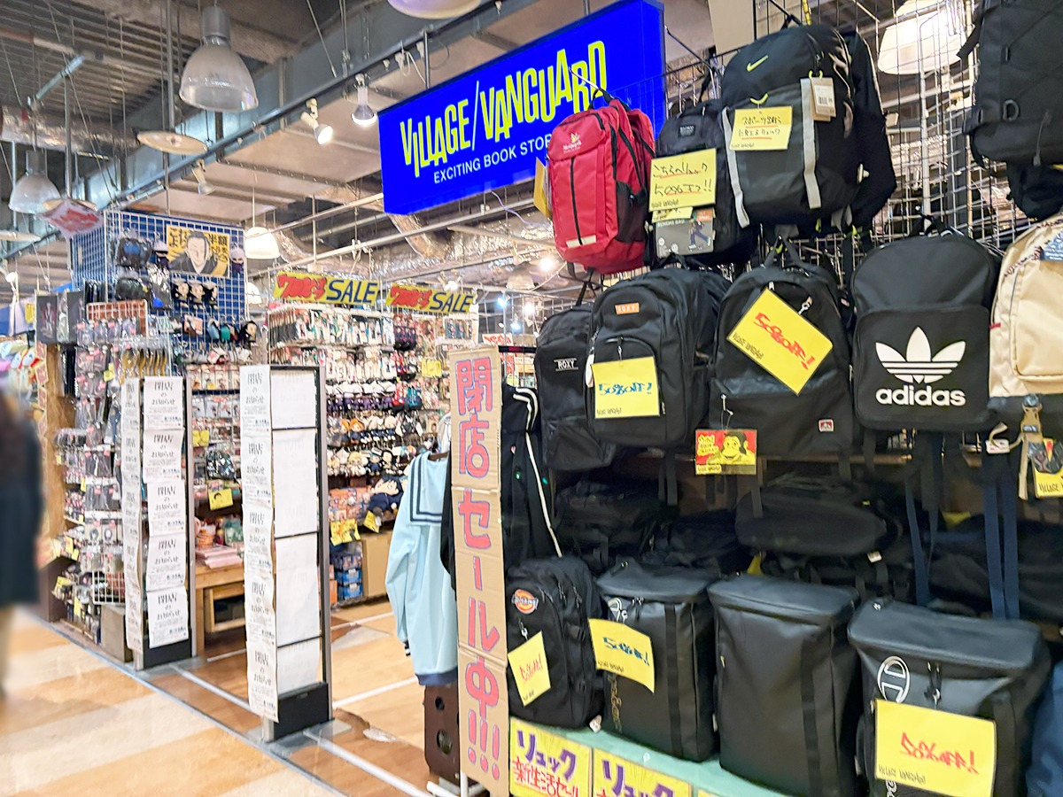 ヴィレッジヴァンガード 新潟ビルボードプレイス店の外観