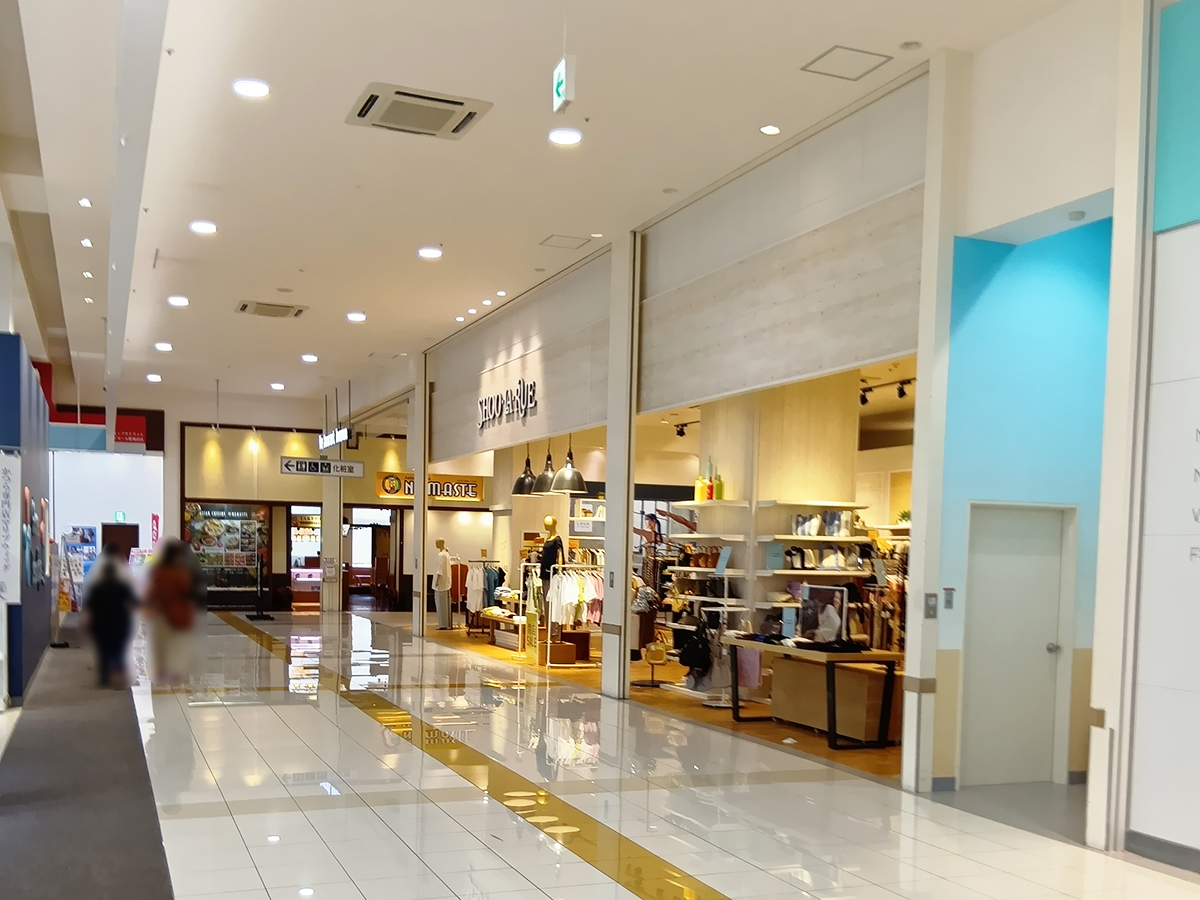 SHOO・LA・RUE (シューラルー) イオンモール新発田店の周辺