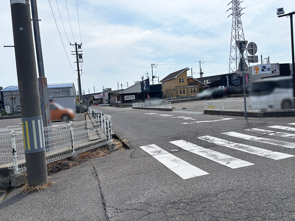 まっくうしゃ 上近江本店の場所