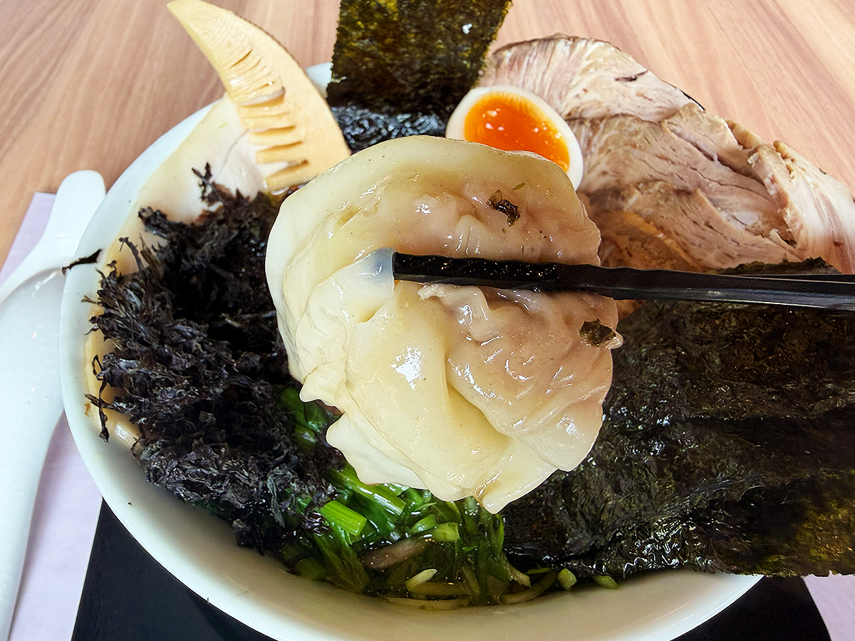 らぁめん 紬麦 松崎店の淡麗醤油らぁめん