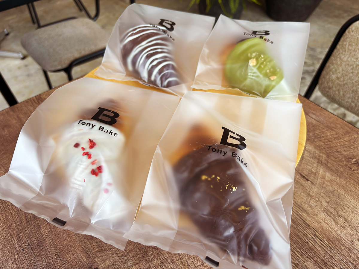 100日だけのチョコクロワッサン by Tony Bake 新潟空港通り店