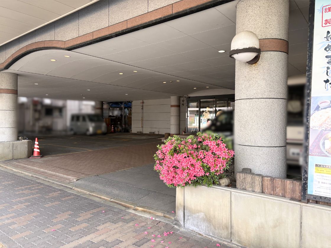 割烹 長岡屋の外観